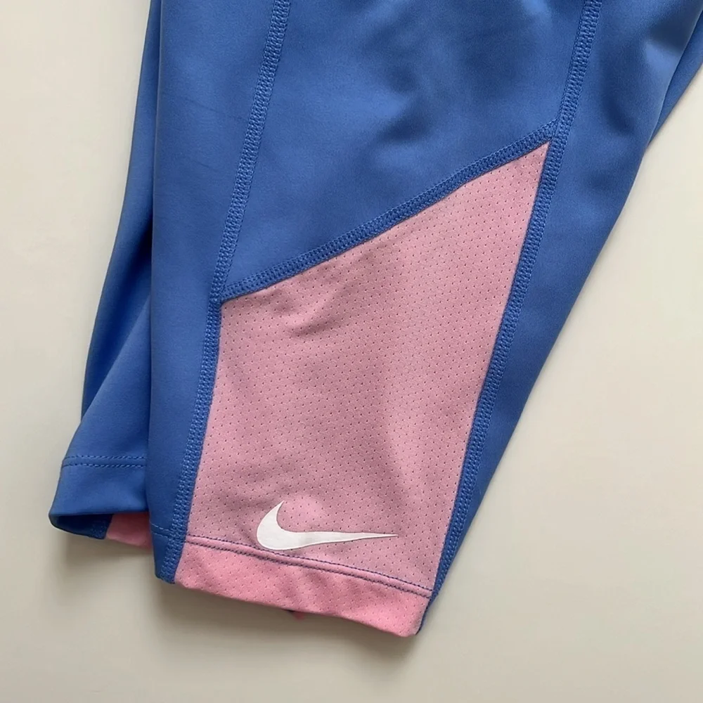 NWOT Girls Nike Dri-Fit Size Medium Blue & Pink Tight Fit Bike Shorts